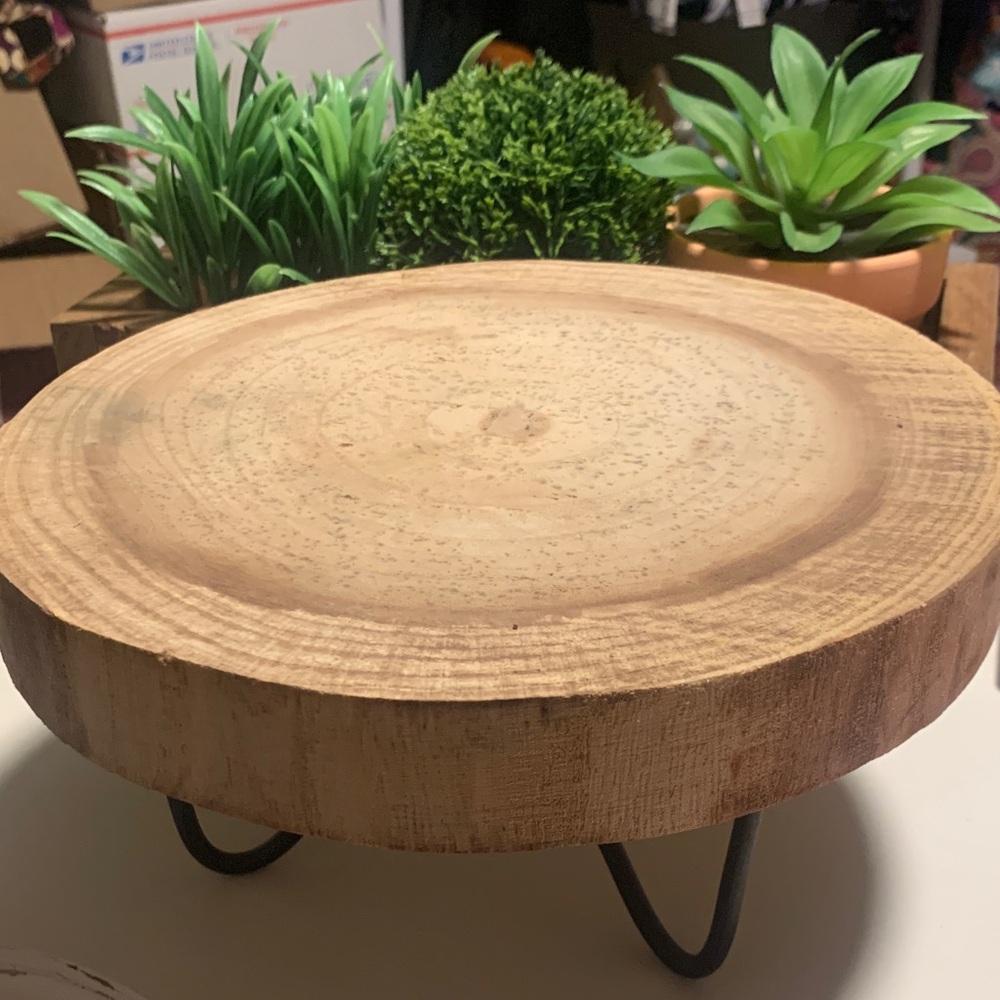 Rustic Wooden Cake Stand with Black Metal Legs…about 10 inches